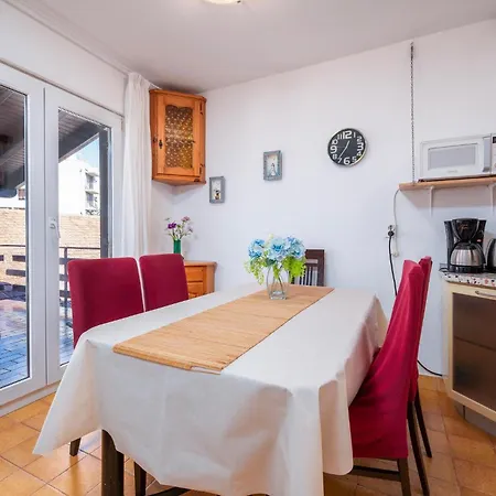 Daire Two-bedroom In *