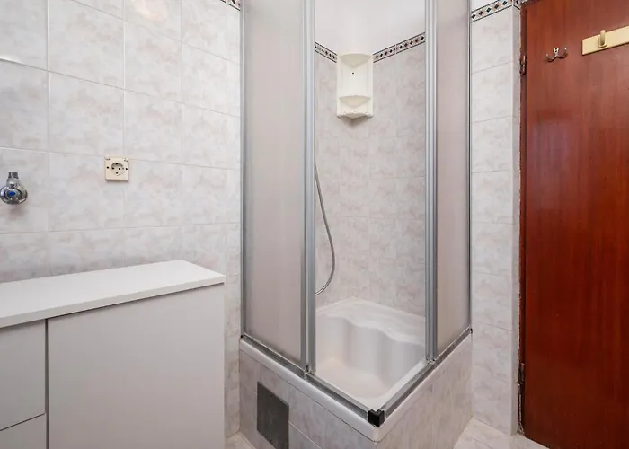 דירה Two-bedroom In פולה