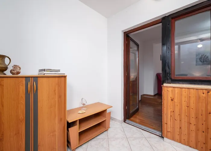 Two-bedroom In 普拉